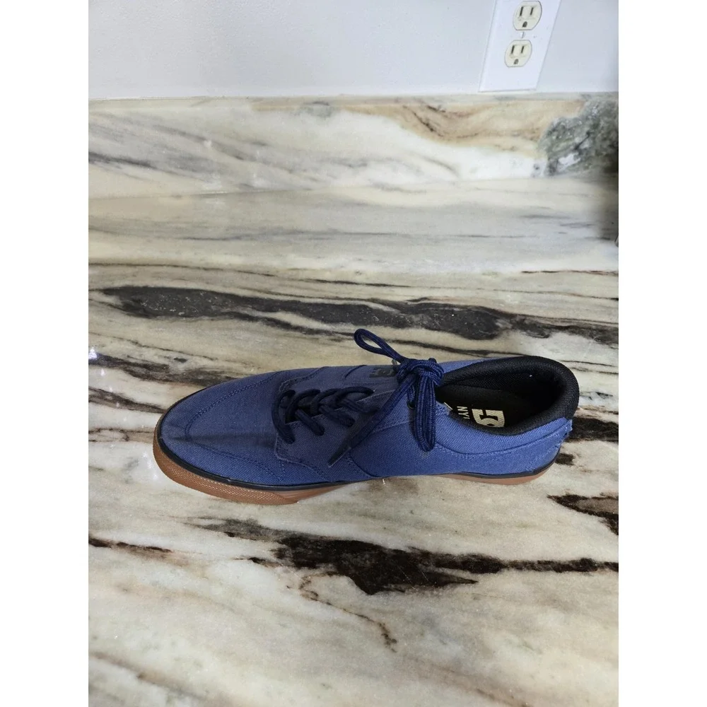 DC‎ Nyjah Vulc TX Skateboard Shoes Blue Gum Sole Men's Sz 9